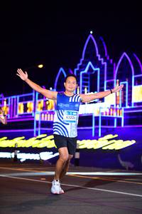 BIB: 43226
                            <button type="button" onclick="openModal(22869010)" class="btn btn-primary btn-sm float-right btn-popup" data-toggle="modal" data-target=".modal-high-quality">
                        <i class="fas fa-shopping-cart"></i> Add to Cart
                    </button>
                                            <button type="button" onclick="isThisMe(22869010, true)" class="btn btn-success btn-sm float-right btn-popup btn-isme hidden" data-toggle="tooltip" data-placement="bottom" title="นี่คือรูปของคุณใช่ไหม คลิกที่นี่เพื่อเอาเข้าอัลบั้ม">
                        <i class="fas fa-plus"></i> Add to album
                    </button>
                    <button type="button" onclick="isThisMe(22869010, false)" class="btn btn-warning btn-sm float-right btn-popup btn-isnotme hidden">
                        <i class="fas fa-ban"></i> Remove from album
                    </button>